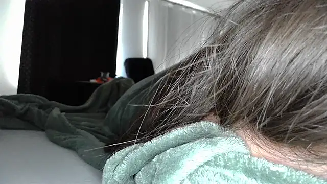 Monia9530 webcam