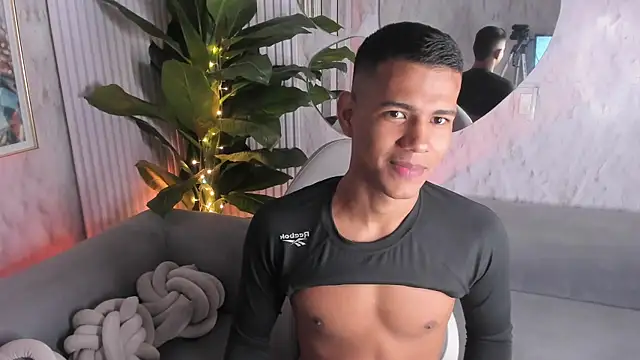 Noah_sexhotty webcam