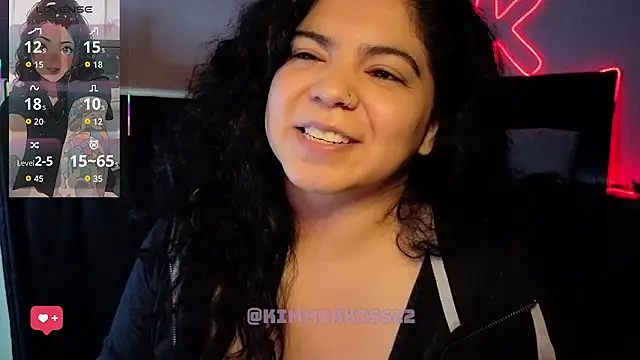 kimmiakiss22 webcam