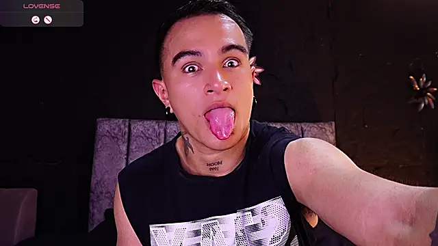 LiamDeep live cam on StripChat