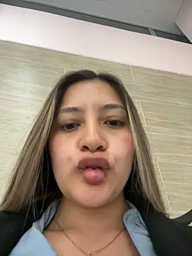 alana_69 webcam