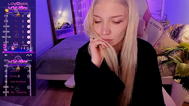 AnyaTaylor_ webcam