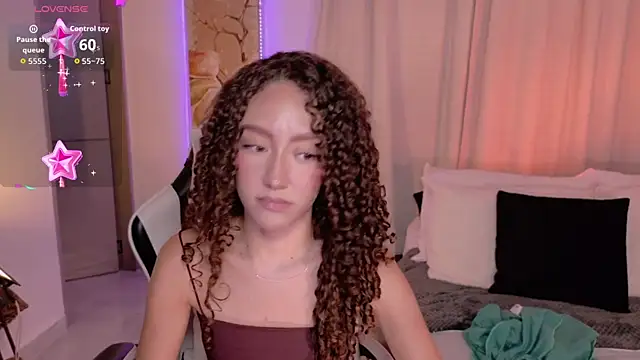 ChloeMoreti webcam