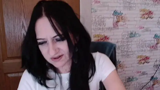 DebraMilf webcam