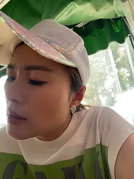 okgirl_23 webcam