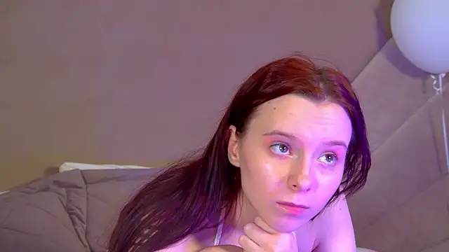ArinaKubrick webcam