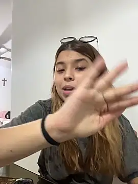 baddieasiantv webcam