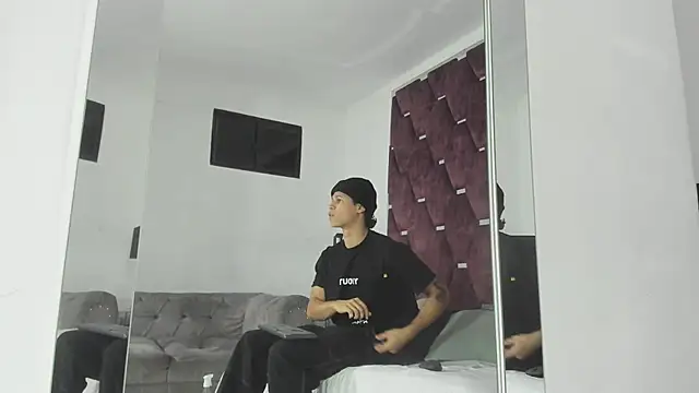 TonyBenedetti webcam