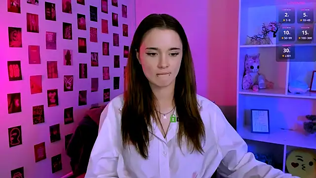 liana_kisses webcam