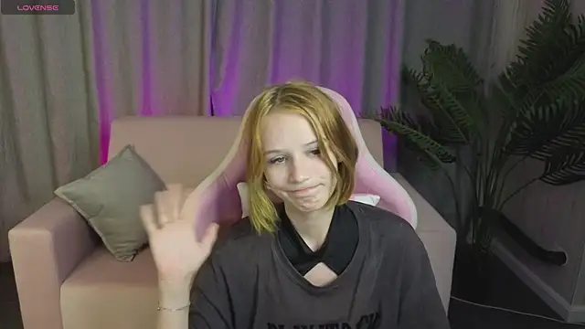 AliceJohansone webcam