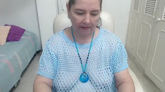 leonela_69 webcam