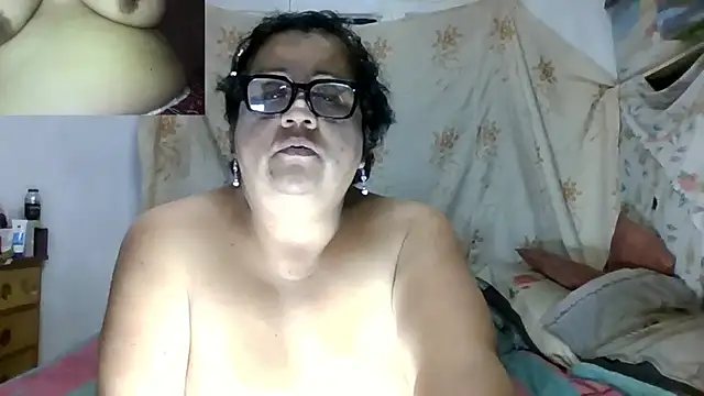 erinadarling79 webcam
