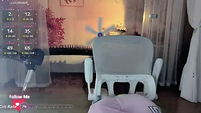 noomi-1111 webcam