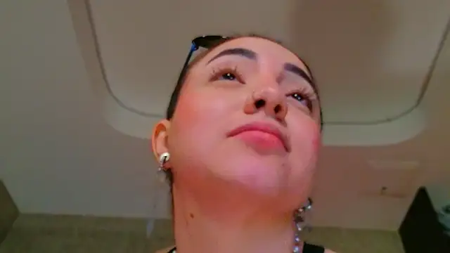 Lexavega_ webcam
