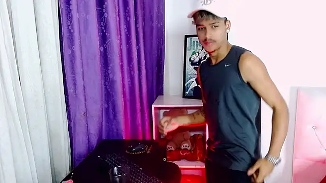 Angel_foxc13 webcam