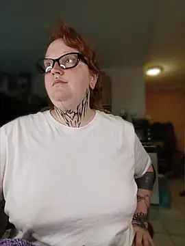 CURVYSAKURA webcam