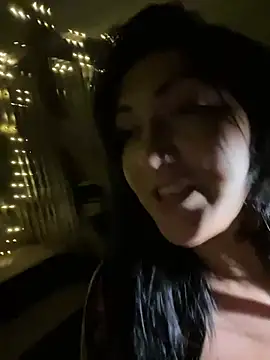 LittleMissEeve webcam