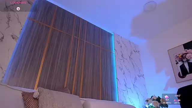 IsabellaAllen webcam
