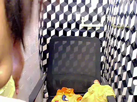 Midnightsnack88 webcam