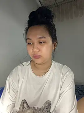 Almira6868 webcam