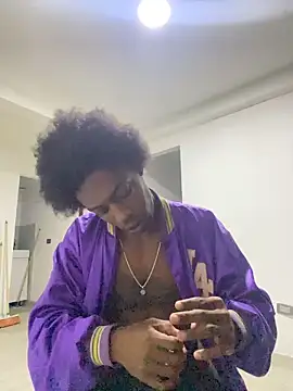 Larry-n-clouds webcam