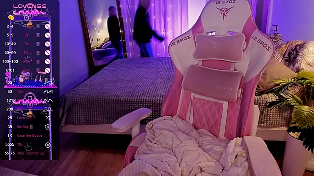 AnyaTaylor_ webcam