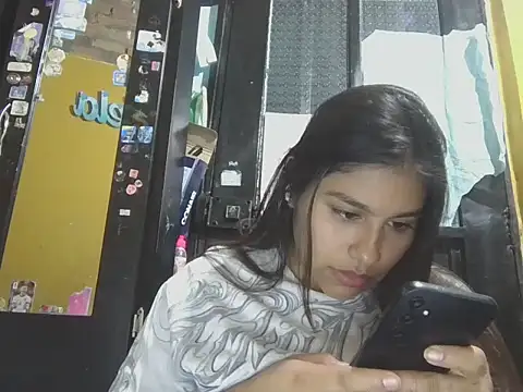 zairabreze webcam