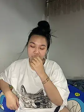 Almira6868 webcam