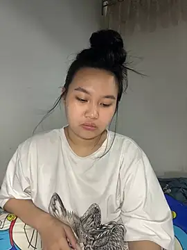 Almira6868 webcam