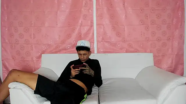 self_love46 webcam
