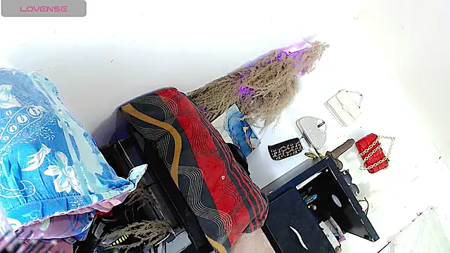 ravenous_charmer webcam