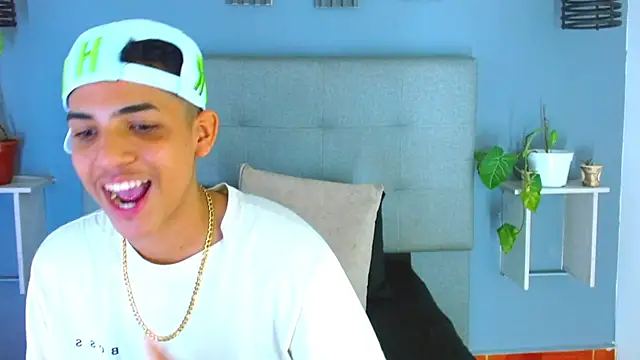 Lukaz_Caballero webcam