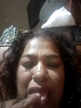 Megansquirt69 webcam