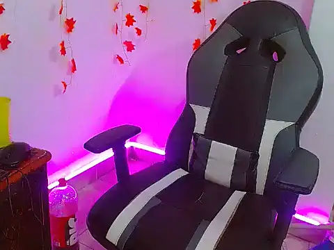 Mia_dirty29 webcam