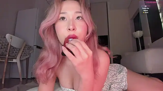 amy_akime webcam