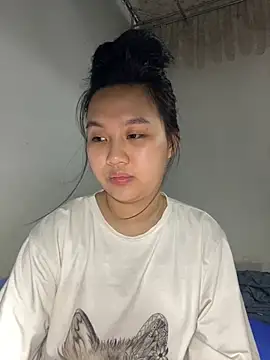 Almira6868 webcam