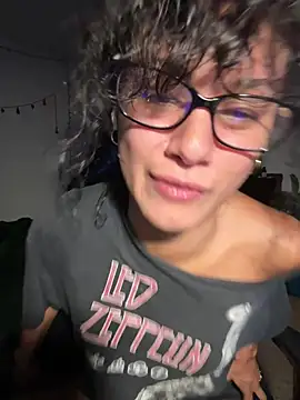 Kittybangerangbang webcam