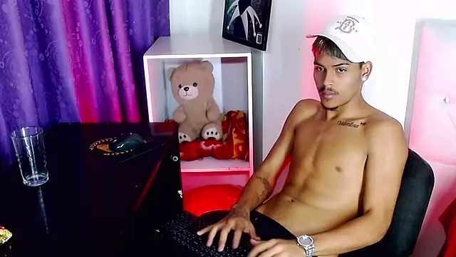 Angel_foxc13 webcam