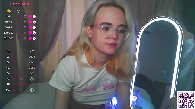 Oxcy_Secret webcam