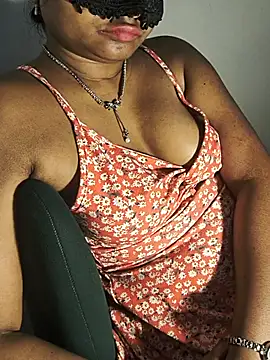 DIRTYSECRET_QUEEN_07 webcam