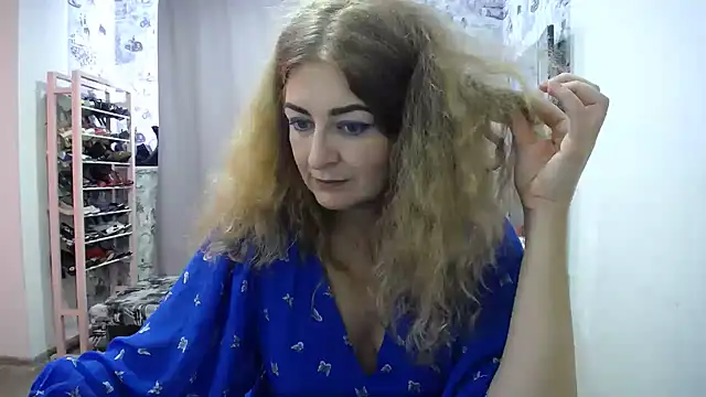 Helen1974 webcam