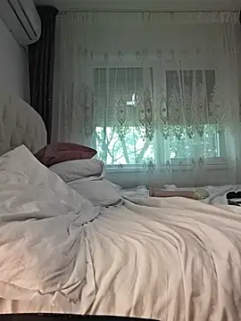 AvaSquirtMilf webcam