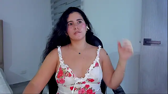 Natasha-28 webcam