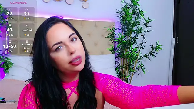TemptingLuna_ live cam on StripChat