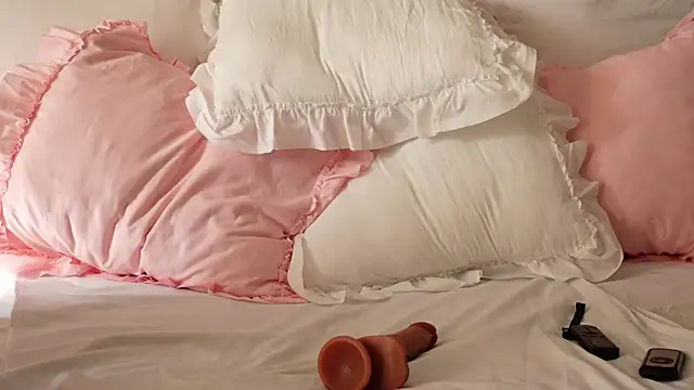 LucyAddison webcam