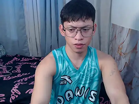 pinkcock_froi2305 (M young) - public cum show