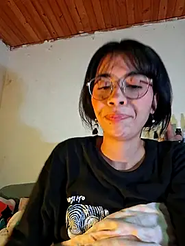 Dolli_virginpussy webcam