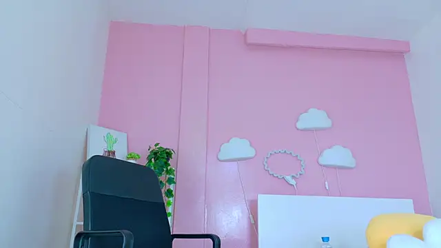 SeleneGibson__ webcam