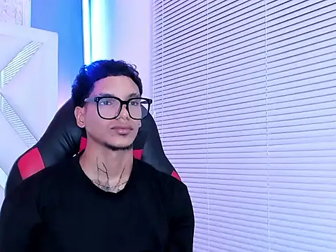 kai_storm77 webcam