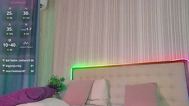 RubyValen webcam